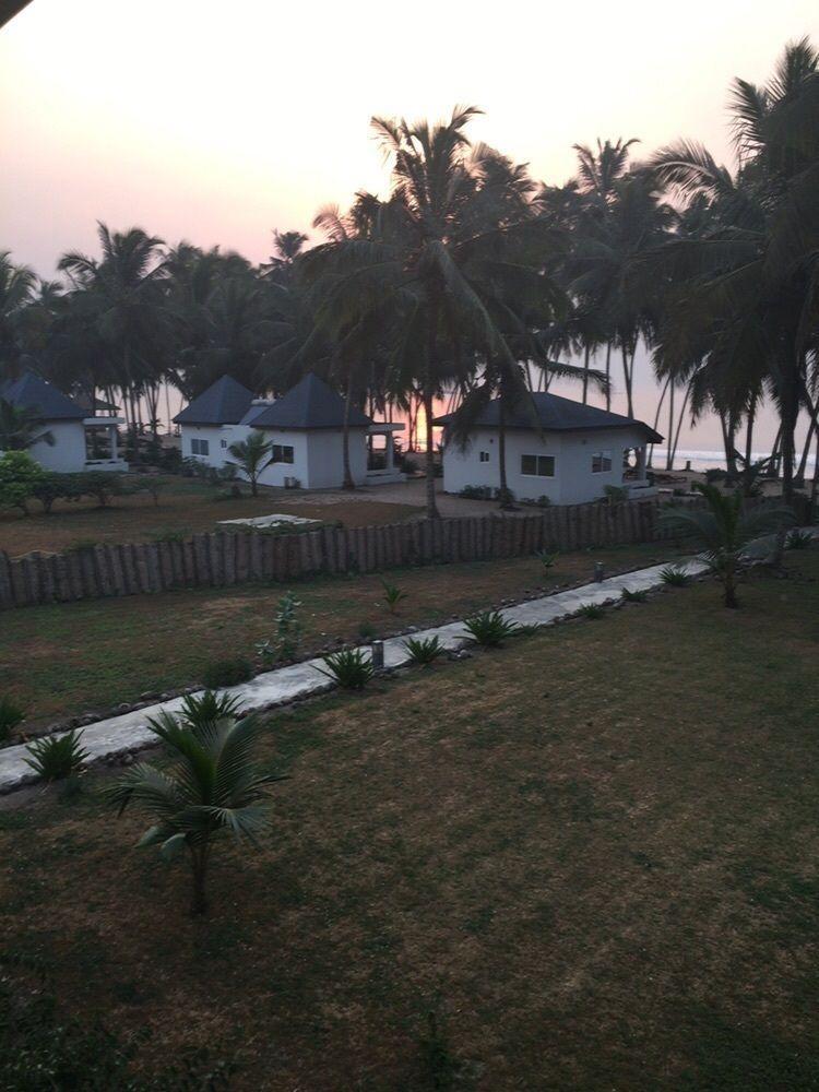 Blue Diamond Beach Resort Apam ภายนอก รูปภาพ