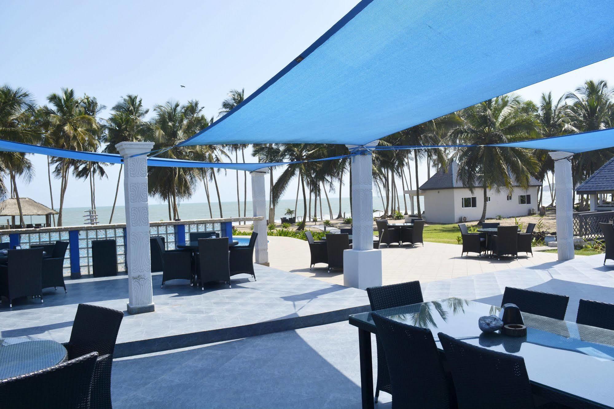 Blue Diamond Beach Resort Apam ภายนอก รูปภาพ